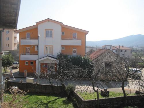 Nespecifikovaný výhled na hory nebo výhled na hory při pohledu z bed and breakfast