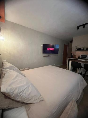 Studio cosy, piscine, parking, 5min plage et du port, Arcachon