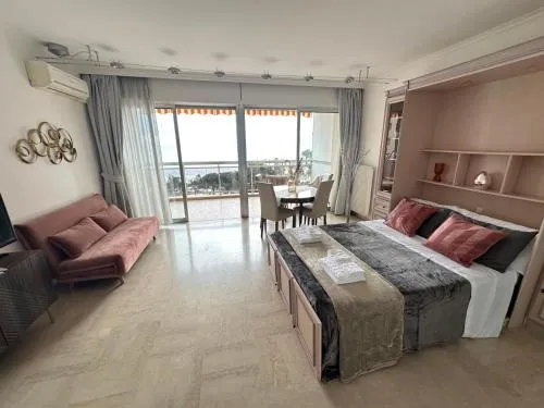 Maison Blanc photo 1