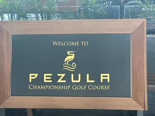 a sign for a dermatotherapy golf course at Par4on2 in Knysna