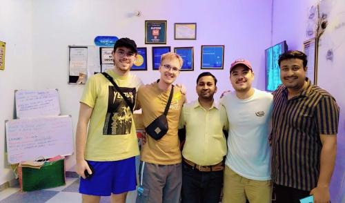 Clientes alojados en Taj Street Hostel