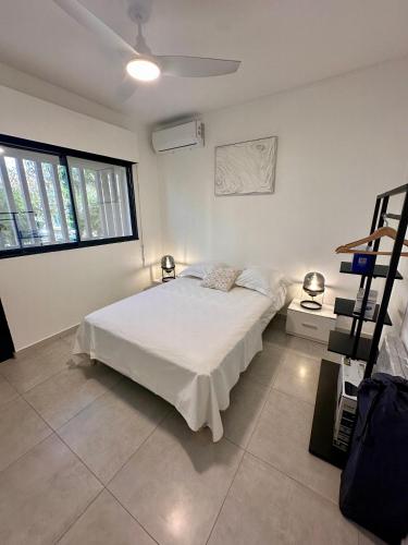 Una cama o camas en una habitación de La solitude