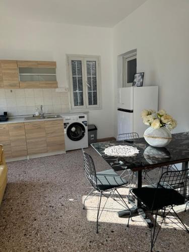 Cucina o angolo cottura di Sofia's Bella Vista Pagoi