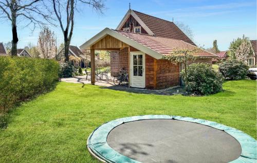 Hoge-HexelにあるBuitengoed Het Lageveld 80の家庭内トランポリン