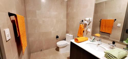 Ένα μπάνιο στο Apartamentos de lujo, Torre mia