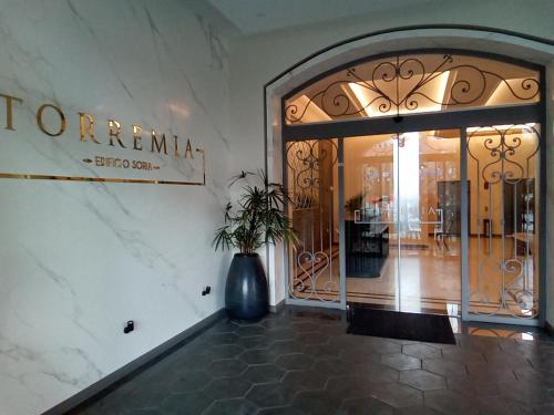 Ο χώρος του λόμπι ή της ρεσεψιόν στο Apartamentos de lujo, Torre mia