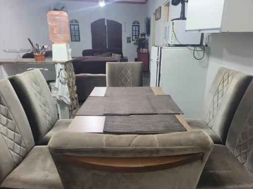 Kuchyň nebo kuchyňský kout v ubytování Casa inteira em Itanhaem com 4 dormitorios grandes