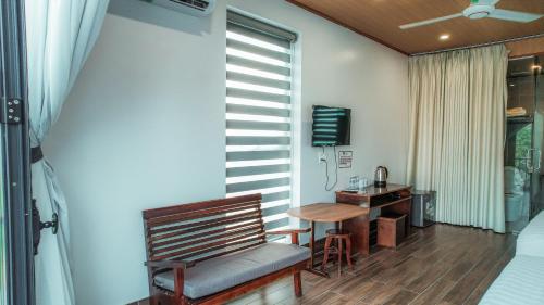 Μια τηλεόραση ή/και κέντρο ψυχαγωγίας στο Homestay Thiên Cầm