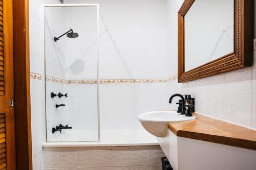 O baie la Hibiscus Five - A Balinese vibe!