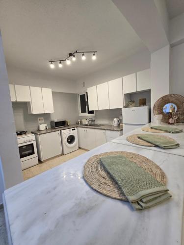 SunNsea Apartmentにあるキッチンまたは簡易キッチン