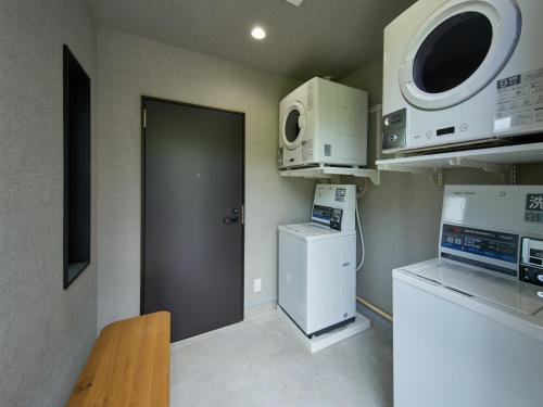 Cucina o angolo cottura di LUXE TECH VILLA Ashitoku - Vacation STAY 74976v