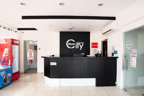 Certifikát, hodnocení, plakát nebo jiný dokument vystavený v ubytování Muar City Hotel
