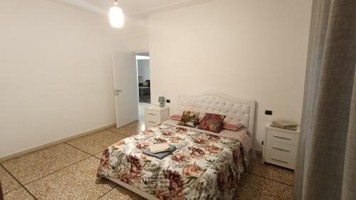 Katil atau katil-katil dalam bilik di Serravalle Apartment 2