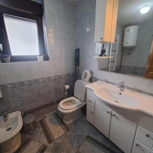 Ванна кімната в Villa Behić
