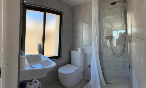 Vannituba majutusasutuses Apartamentos Casa Blanca