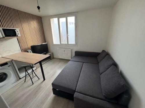 Gallery image of T2 idéal pour concerts, matchs & salons à Lyon ! in Décines-Charpieu