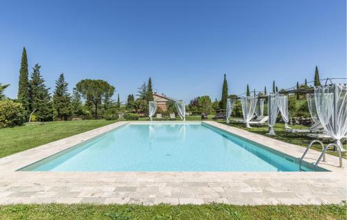 Bazén v ubytování Amazing Home In Castiglione D'orcia nebo v jeho okolí