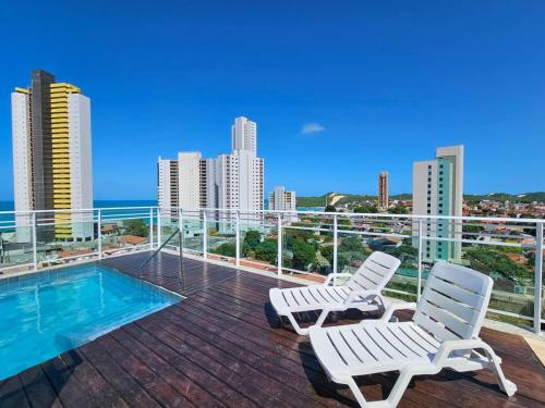 Kolam renang di atau di dekat Varandas Premium flat