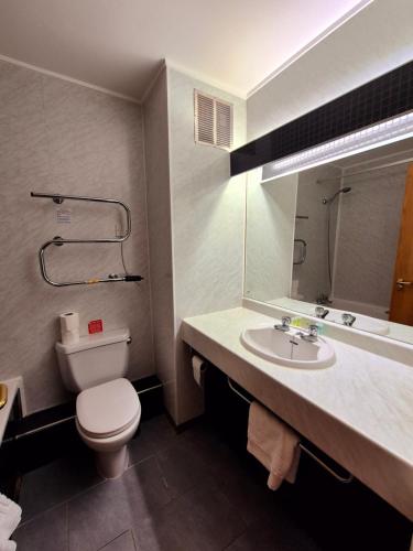 Ένα μπάνιο στο Supreme Inn Boston