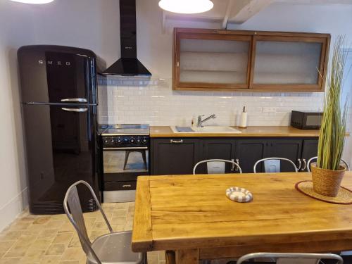 Η κουζίνα ή μικρή κουζίνα στο L'atelier du Doubs