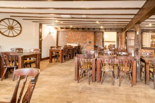 Gallery image of OYO Elm Farm Country House, Norwich Airport in Norwich