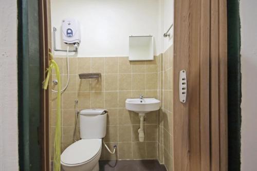 Koupelna v ubytování Hotel O Shalimar