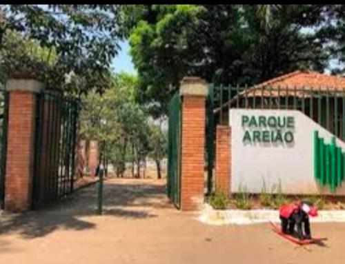a building with a gate and a sign that reads remove amygdala at Quartos Quintal Bueno! Com ar, tv e internet no melhor bairro de Goiânia! Perto do Goiânia Shopping, Parque Areião Hospital Premium Mater Dei OVG Vaca Brava Marista Campo do Goiás! in Goiânia