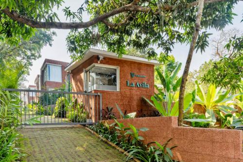 Zahrada ubytování SolVanya by evaddo 2BHK Luxury Villa with Private Pool in Siolim