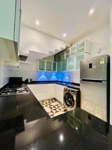 Η κουζίνα ή μικρή κουζίνα στο SolVanya by evaddo 2BHK Luxury Villa with Private Pool in Siolim