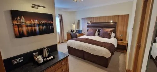 The Royal Hotel photo 40