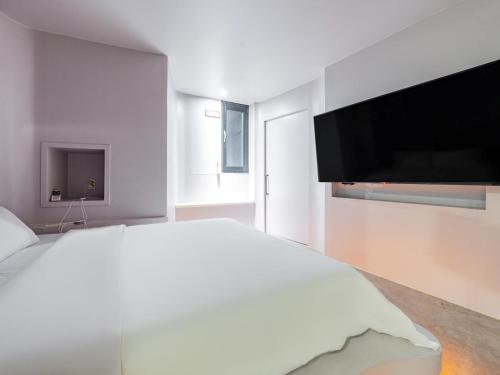 TV a/nebo společenská místnost v ubytování Hotel ON