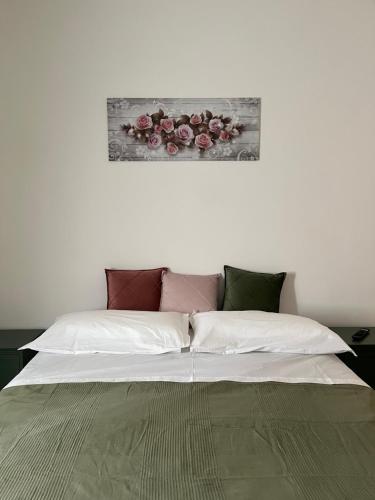 The Rose Apt