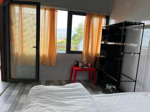 Kuchyň nebo kuchyňský kout v ubytování Mỹ Tiên Homestay