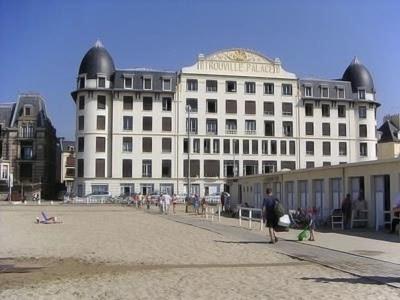 Fotografie z fotogalerie ubytování Trouville Palace, chez Margot v destinaci Trouville-sur-Mer