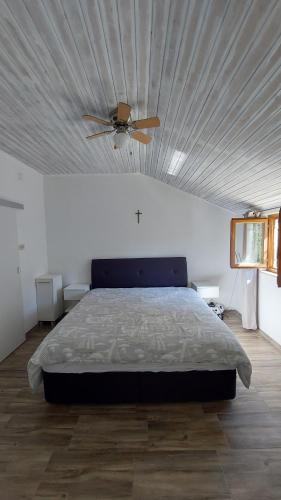 Posteľ alebo postele v izbe v ubytovaní Apartman KRISTINA and FREE PARKING