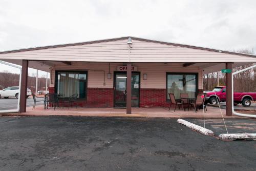 Gallery image of OYO Hotel Dalton PA I-81 in Craig