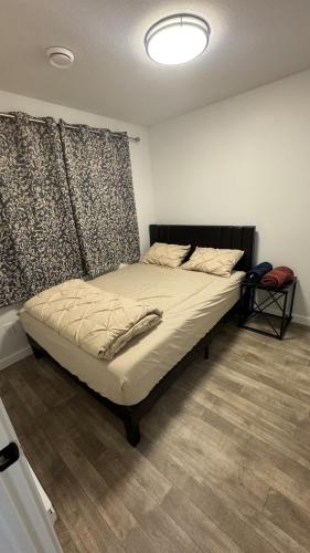 Postel nebo postele na pokoji v ubytování 1 bedroom- 1 bath private suit