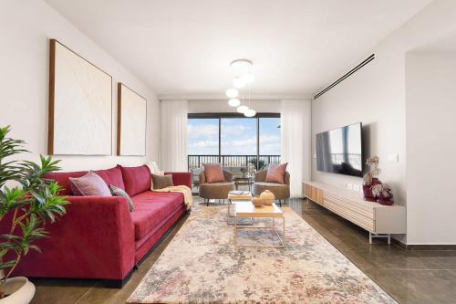 Χώρος καθιστικού στο Luxury Apartment in the Heart of Jerusalem Stunning Panoramic Views