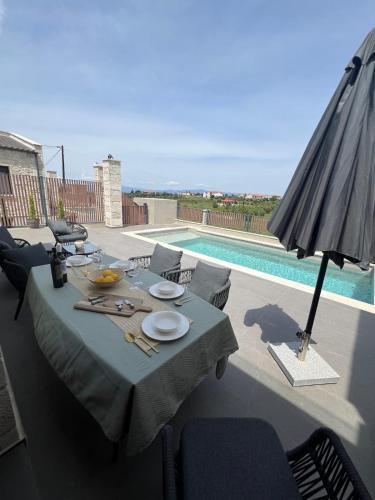 Πισίνα στο ή κοντά στο Exclusive new villa with private pool - 4BR