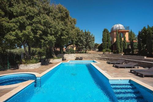 Stars and Olives Retreat