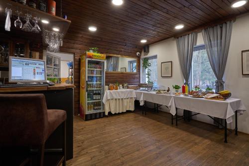 Mad i feriehuset eller i nærheden