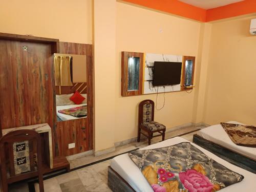 TV o dispositivi per l'intrattenimento presso Hotel City -- Near New Delhi Railway Station and Walk in RK Ashram Metro Station
