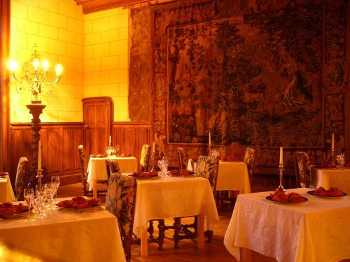 Εστιατόριο ή άλλο μέρος για φαγητό στο Château de Busset
