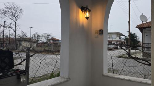 Foto dalla galleria di Family-friendly apartment in a village house 25 km and 30 mins away from Thessaloniki a Géfyra