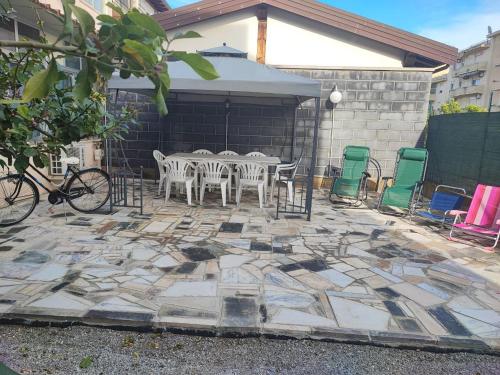 Φωτογραφία από το άλμπουμ του Mylae House στο Μιλάτσο