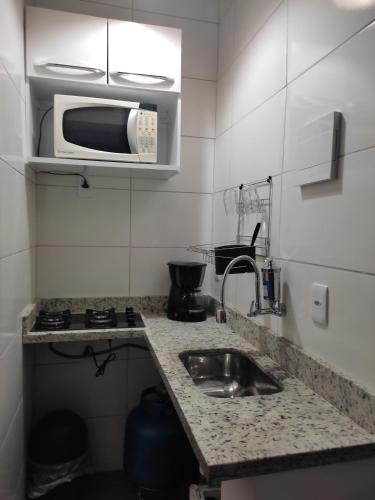 Dapur atau dapur kecil di Studio Aconchegante Teresopolis no Alto