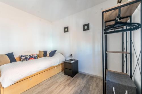Mavi`s apartment