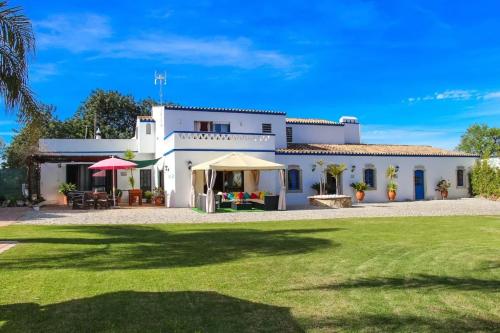 Elegant Villa in Loulé with Private Pool