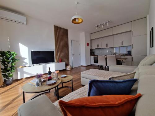 Red & White Palace Apartment