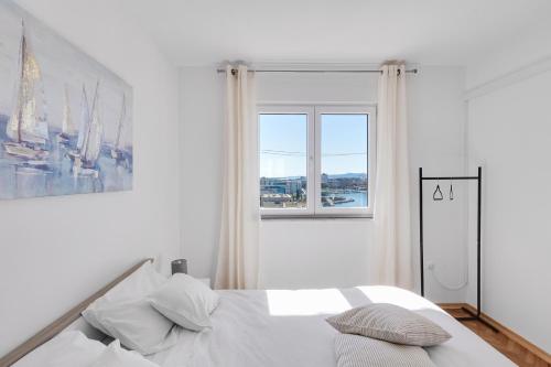 TO-DO Bridge Center SEA VIEW